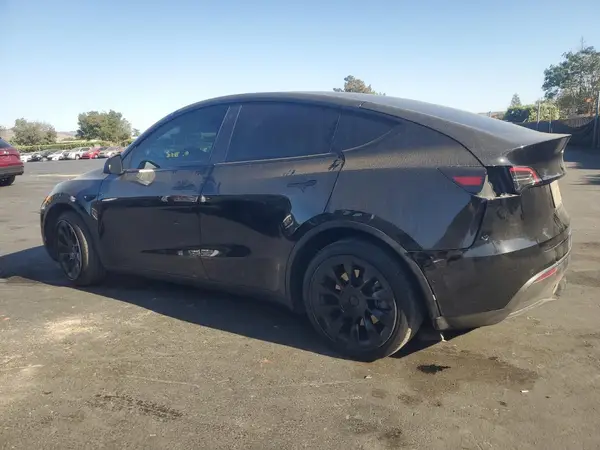 5YJYGDEE5MF214760 2021 TESLA MODEL Y - Image 2