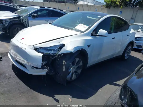 5YJYGDEE5MF214886 2021 TESLA MODEL Y - Image 2
