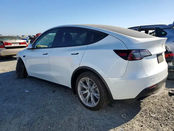 5YJYGDEE5MF229212 2021 TESLA MODEL Y - Image 2