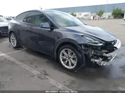 5YJYGDEE5MF240579 2021 TESLA MODEL Y