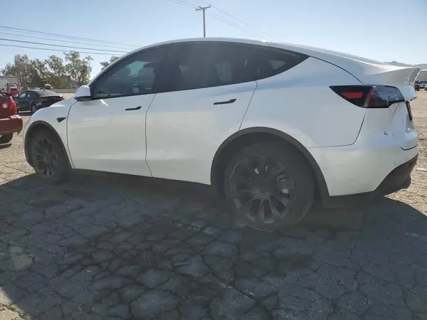 5YJYGDEE5MF240839 2021 TESLA MODEL Y - Image 2