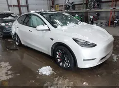 5YJYGDEE5MF242039 2021 TESLA MODEL Y