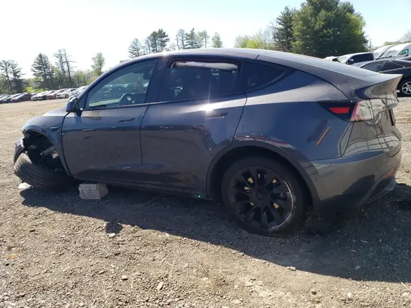 5YJYGDEE5MF243479 2021 TESLA MODEL Y - Image 2