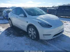 5YJYGDEE5MF250979 2021 TESLA MODEL Y