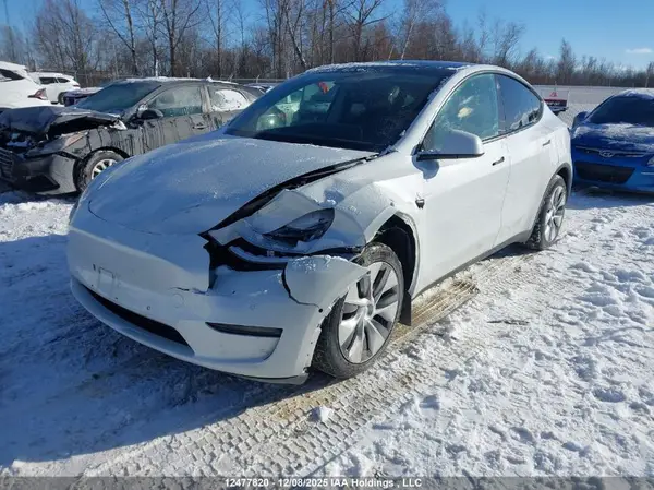5YJYGDEE5MF250979 2021 TESLA MODEL Y - Image 2