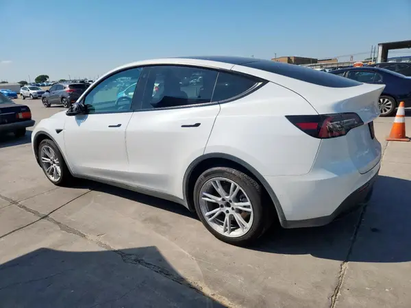 5YJYGDEE5MF255969 2021 TESLA MODEL Y - Image 2