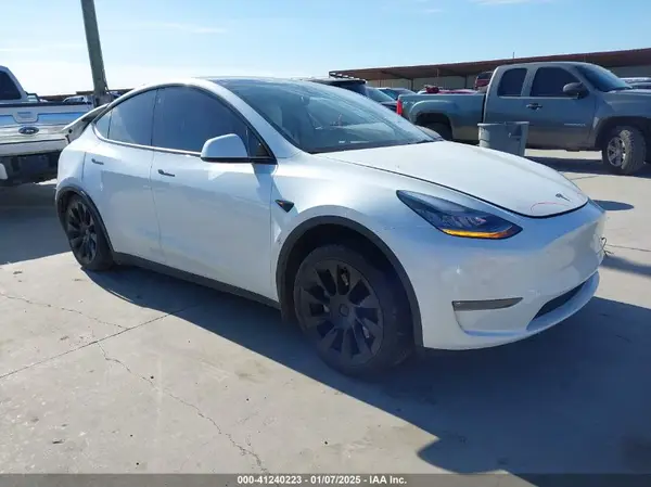 5YJYGDEE5MF262968 2021 TESLA MODEL Y - Image 1