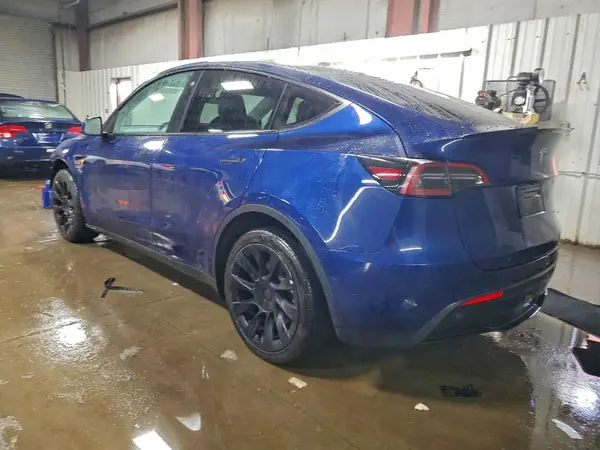 5YJYGDEE5MF268267 2021 TESLA MODEL Y - Image 2
