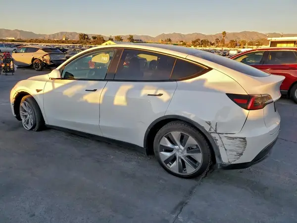 5YJYGDEE5MF278300 2021 TESLA MODEL Y - Image 2