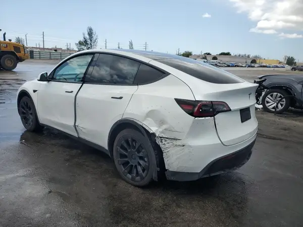 5YJYGDEE5MF279382 2021 TESLA MODEL Y - Image 2