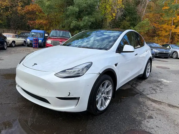 5YJYGDEE5MF295078 2021 TESLA MODEL Y - Image 2