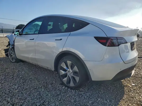 5YJYGDEE5MF299437 2021 TESLA MODEL Y - Image 2