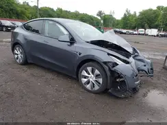 5YJYGDEE6LF006496 2020 TESLA MODEL Y