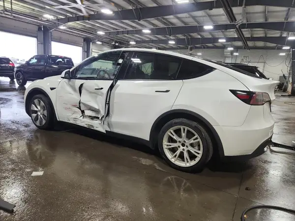 5YJYGDEE6LF011794 2020 TESLA MODEL Y - Image 2