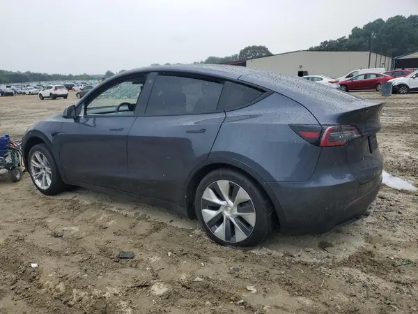 5YJYGDEE6LF011813 2020 TESLA MODEL Y - Image 2