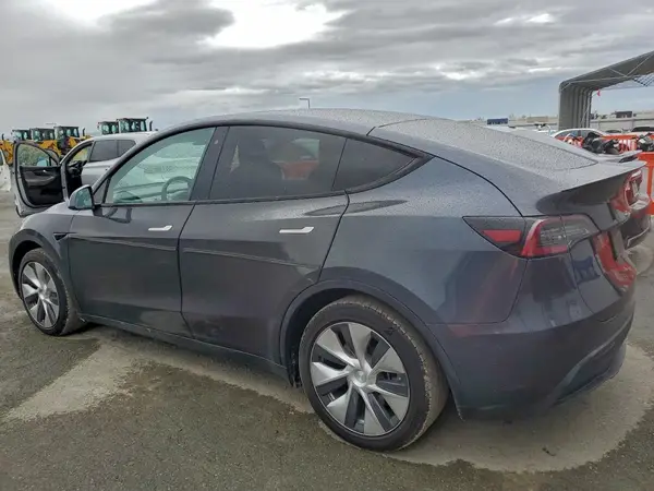 5YJYGDEE6LF013691 2020 TESLA MODEL Y - Image 2