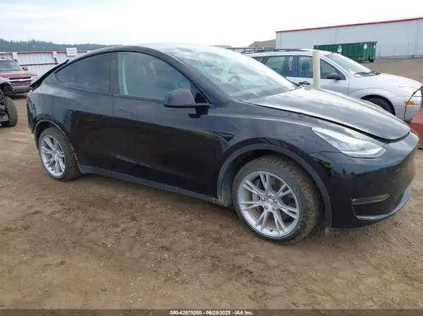 5YJYGDEE6LF017451 2020 TESLA MODEL Y - Image 1