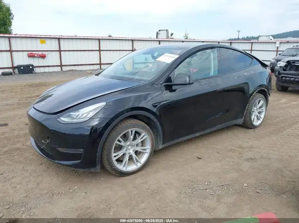 5YJYGDEE6LF017451 2020 TESLA MODEL Y - Image 2