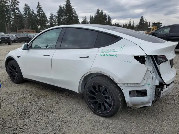 5YJYGDEE6LF017546 2020 TESLA MODEL Y - Image 2