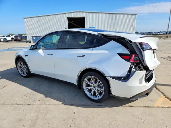 5YJYGDEE6LF018535 2020 TESLA MODEL Y - Image 2