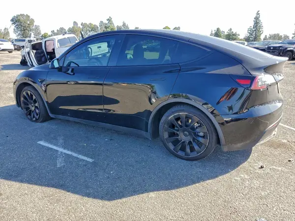 5YJYGDEE6LF020477 2020 TESLA MODEL Y - Image 2