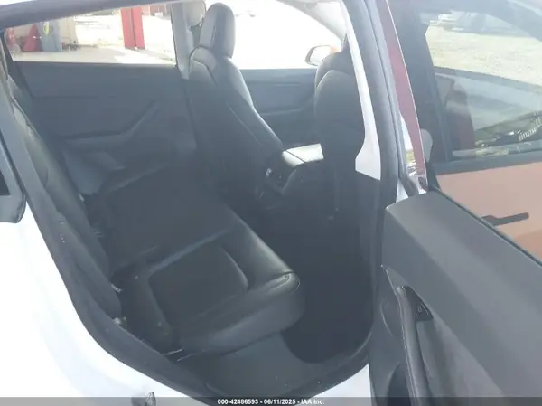 5YJYGDEE6LF030717 2020 TESLA MODEL Y - Image 8