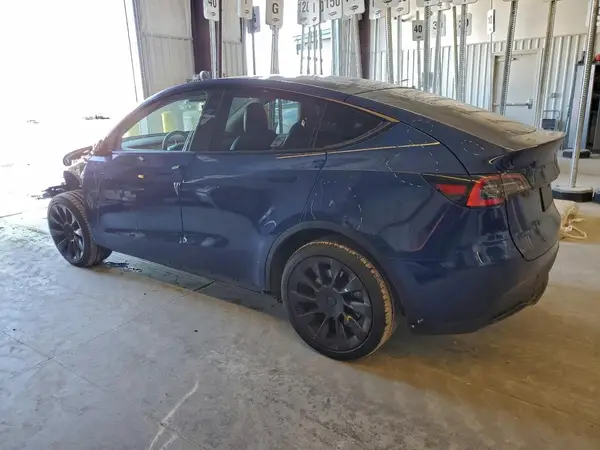 5YJYGDEE6LF036159 2020 TESLA MODEL Y - Image 2