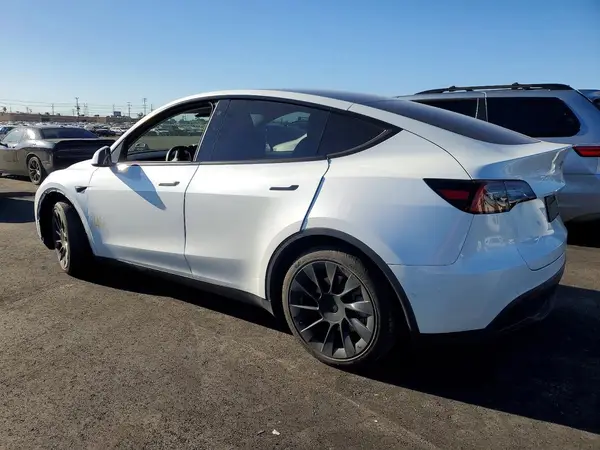 5YJYGDEE6LF042060 2020 TESLA MODEL Y - Image 2