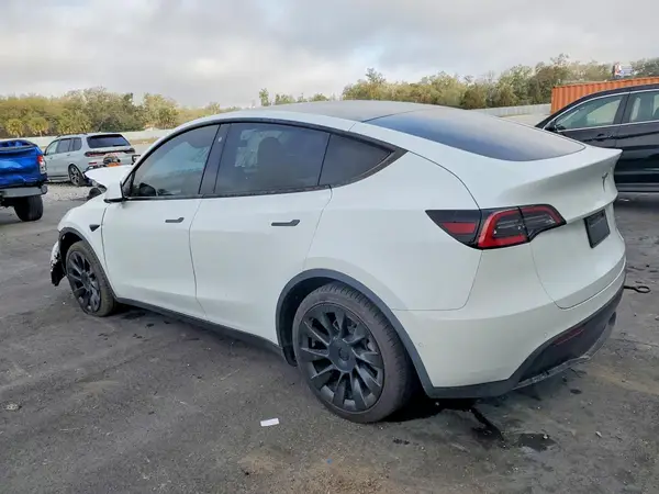 5YJYGDEE6LF046285 2020 TESLA MODEL Y - Image 2