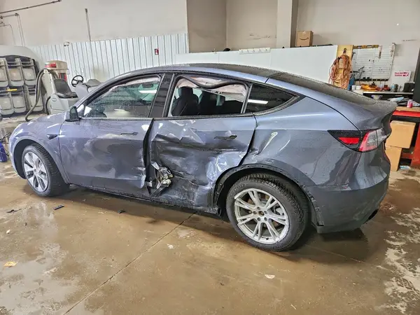 5YJYGDEE6LF048022 2020 TESLA MODEL Y - Image 2