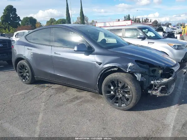 5YJYGDEE6LF053141 2020 TESLA MODEL Y - Image 1