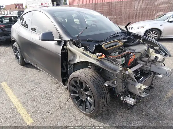 5YJYGDEE6LF054872 2020 TESLA MODEL Y - Image 1