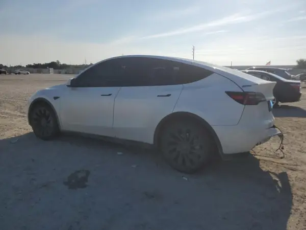 5YJYGDEE6LF058565 2020 TESLA MODEL Y - Image 2