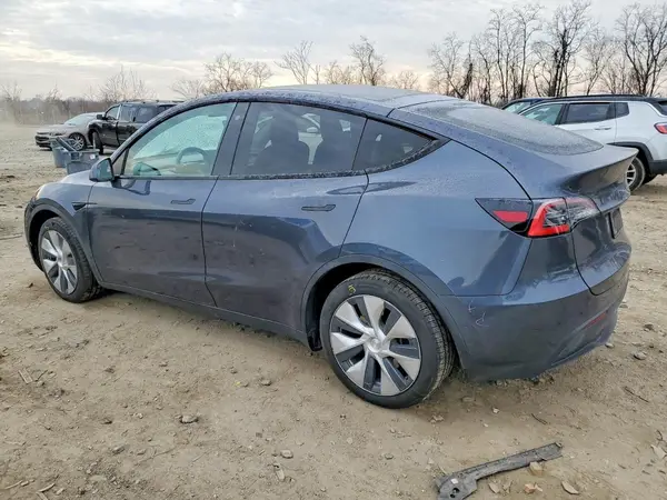 5YJYGDEE6MF060415 2021 TESLA MODEL Y - Image 2