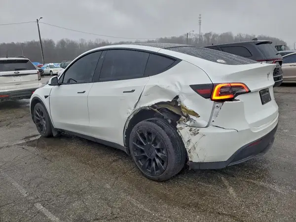 5YJYGDEE6MF062052 2021 TESLA MODEL Y - Image 2