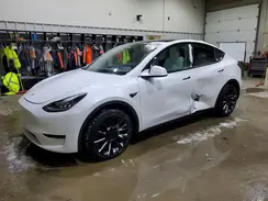5YJYGDEE6MF071043 2021 TESLA MODEL Y