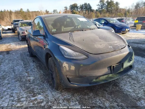 5YJYGDEE6MF073858 2021 TESLA MODEL Y - Image 1