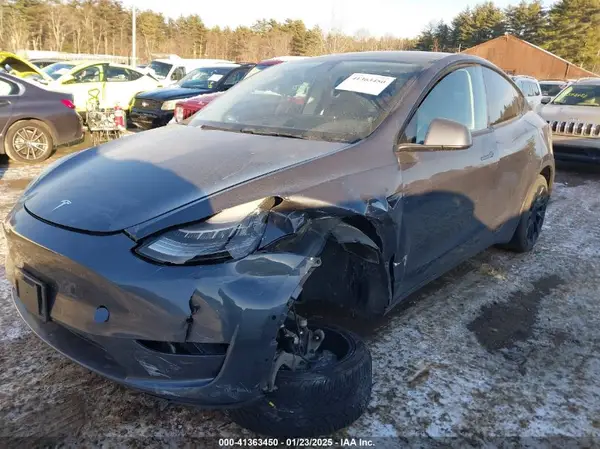 5YJYGDEE6MF073858 2021 TESLA MODEL Y - Image 2