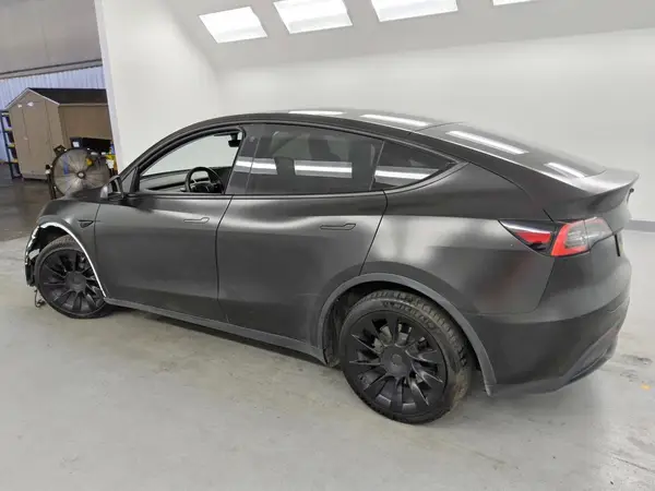 5YJYGDEE6MF076971 2021 TESLA MODEL Y - Image 2