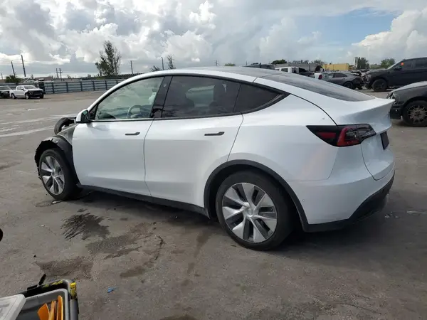 5YJYGDEE6MF077599 2021 TESLA MODEL Y - Image 2