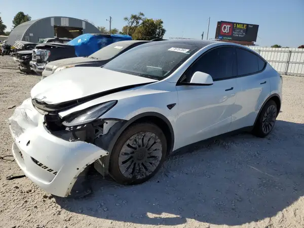 5YJYGDEE6MF077666 2021 TESLA MODEL Y - Image 1