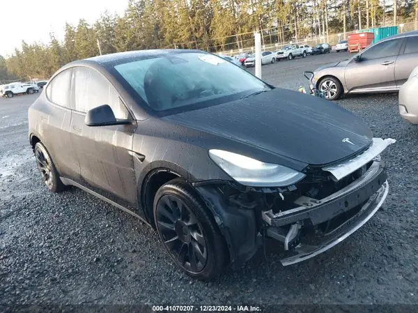 5YJYGDEE6MF079577 2021 TESLA MODEL Y - Image 1