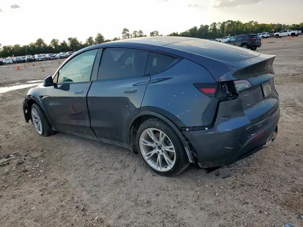 5YJYGDEE6MF085105 2021 TESLA MODEL Y - Image 2