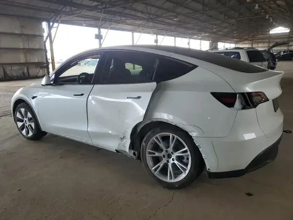 5YJYGDEE6MF085766 2021 TESLA MODEL Y - Image 2