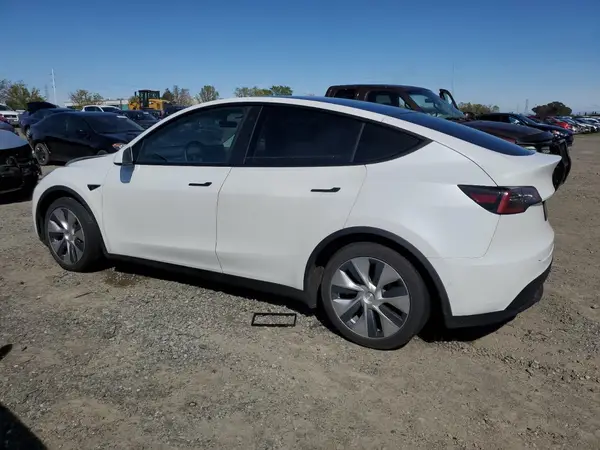 5YJYGDEE6MF086349 2021 TESLA MODEL Y - Image 2