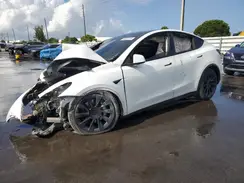5YJYGDEE6MF086996 2021 TESLA MODEL Y