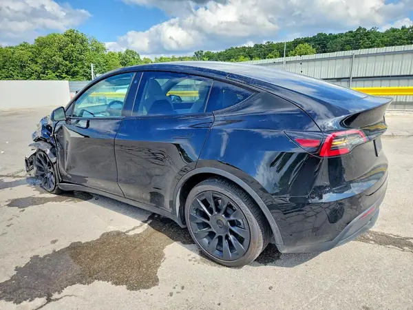 5YJYGDEE6MF088652 2021 TESLA MODEL Y - Image 2