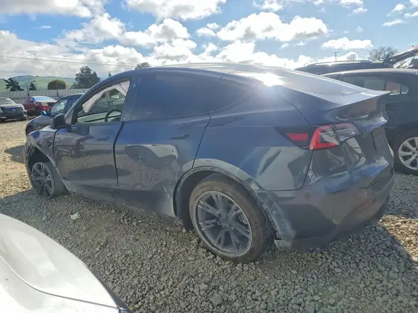 5YJYGDEE6MF089445 2021 TESLA MODEL Y - Image 2