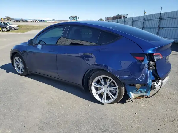 5YJYGDEE6MF089493 2021 TESLA MODEL Y - Image 2