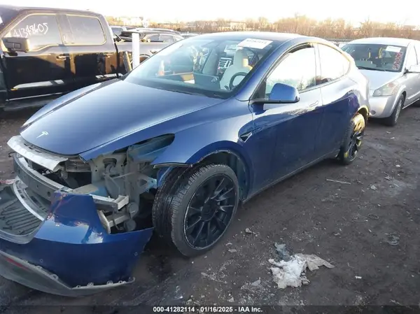 5YJYGDEE6MF089865 2021 TESLA MODEL Y - Image 2